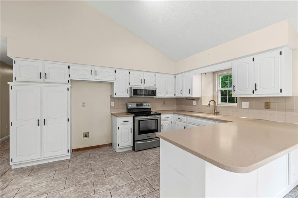 2204 NE Chipman Road — photo 11