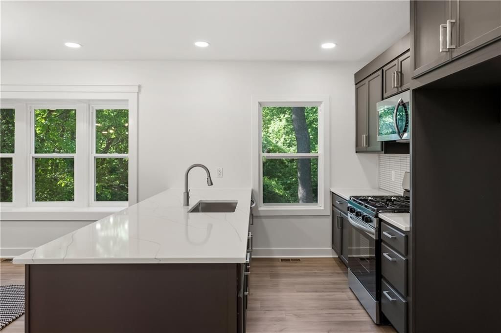 1700 N 22nd Street — photo 8