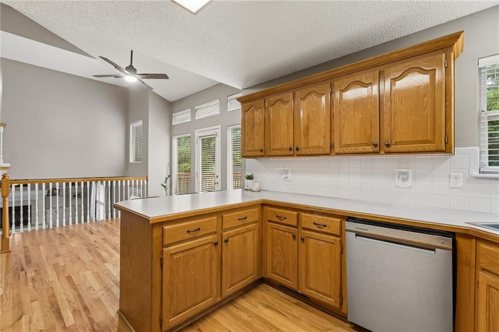 4619 SW 8th Street — photo 15