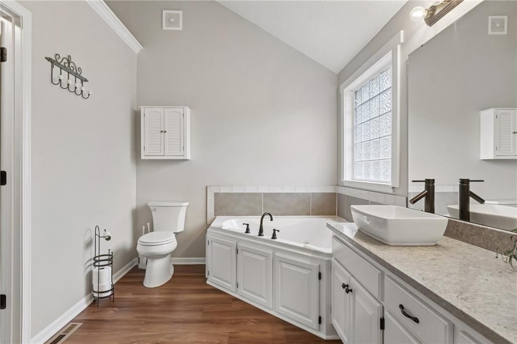 4619 SW 8th Street — photo 23