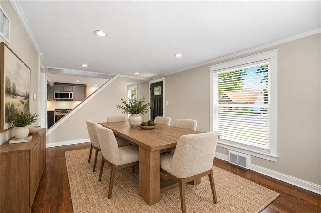 Photo 4 of 44 - 7744 Grand Avenue, Kansas City, MO 64114