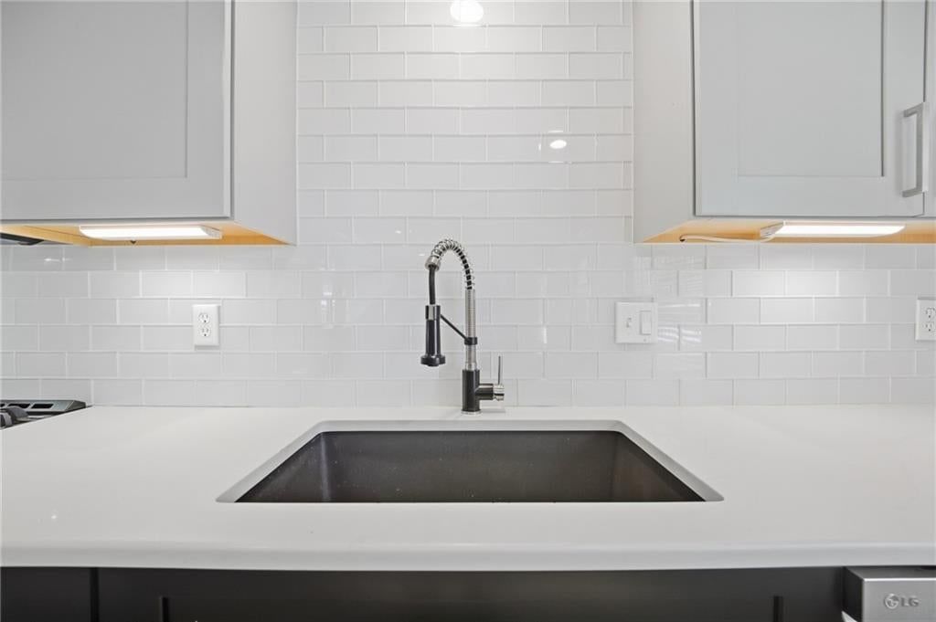 Photo 9 of 44 - 7744 Grand Avenue, Kansas City, MO 64114