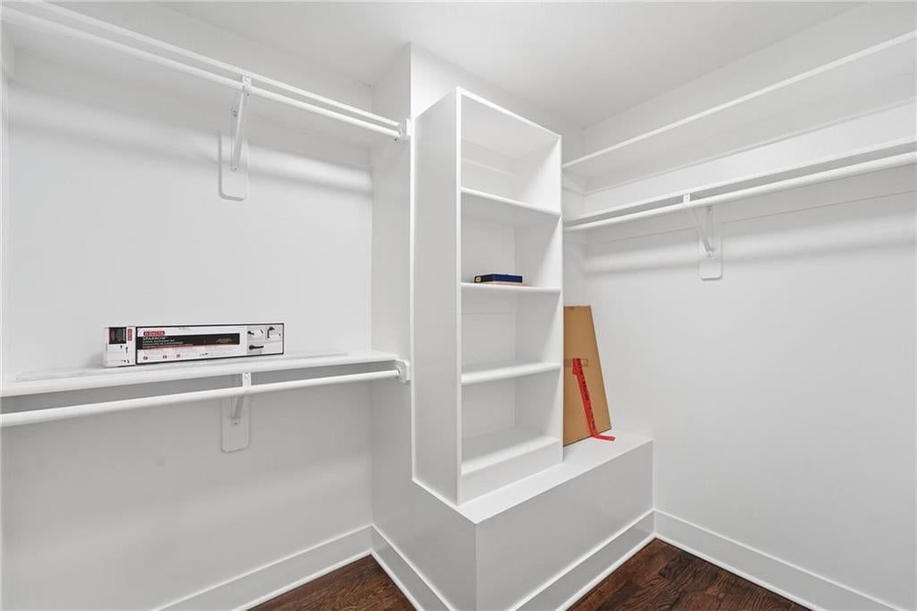 Photo 24 of 44 - 7744 Grand Avenue, Kansas City, MO 64114