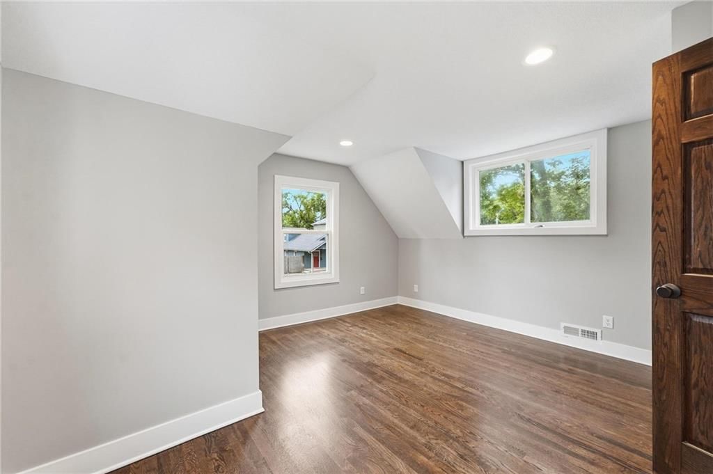 Photo 27 of 44 - 7744 Grand Avenue, Kansas City, MO 64114