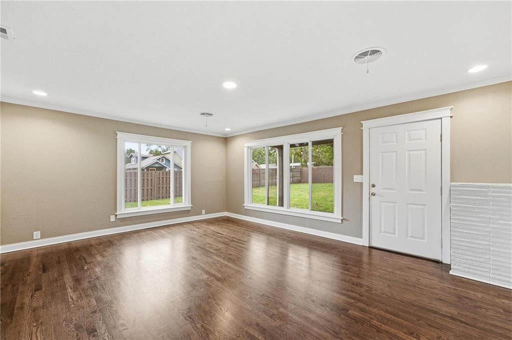 Photo 35 of 44 - 7744 Grand Avenue, Kansas City, MO 64114
