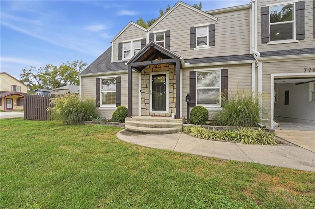 Photo 36 of 44 - 7744 Grand Avenue, Kansas City, MO 64114
