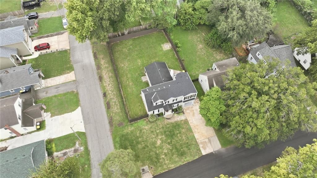 Photo 40 of 44 - 7744 Grand Avenue, Kansas City, MO 64114
