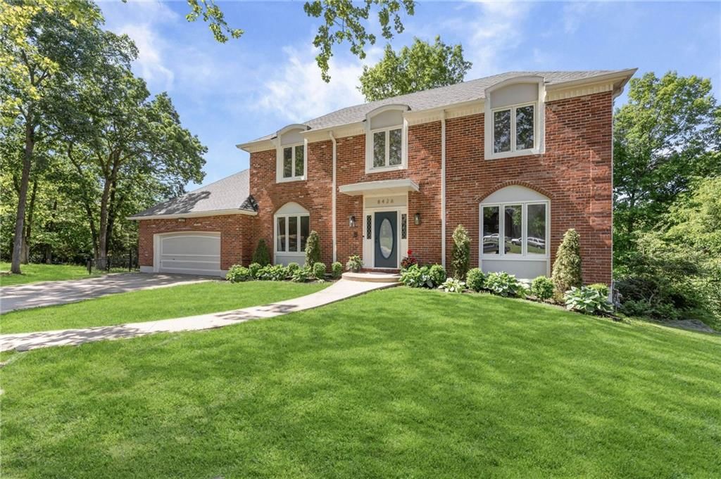 8426 Woodson Place — photo 2