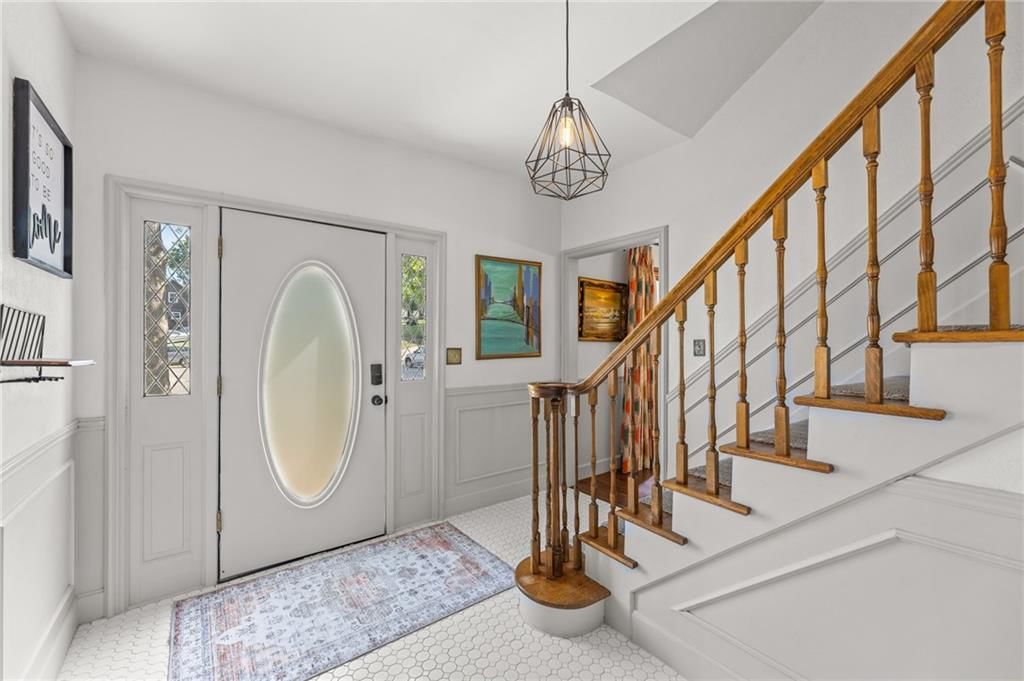 8426 Woodson Place — photo 11