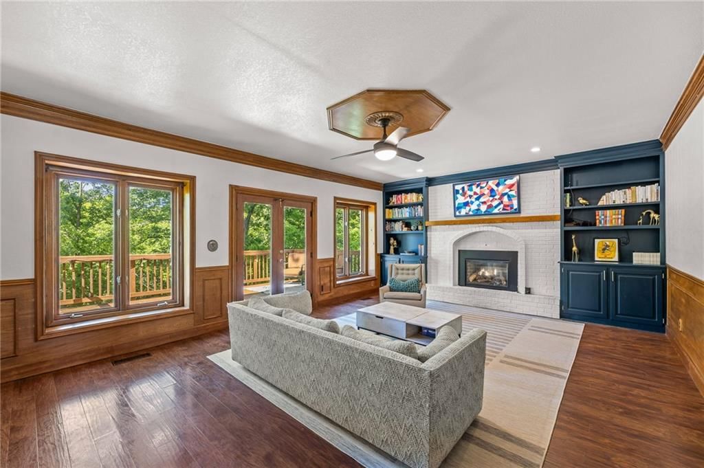 8426 Woodson Place — photo 17