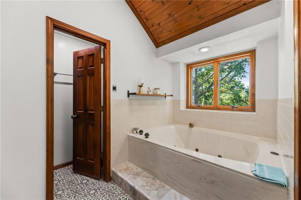 8426 Woodson Place — photo 22