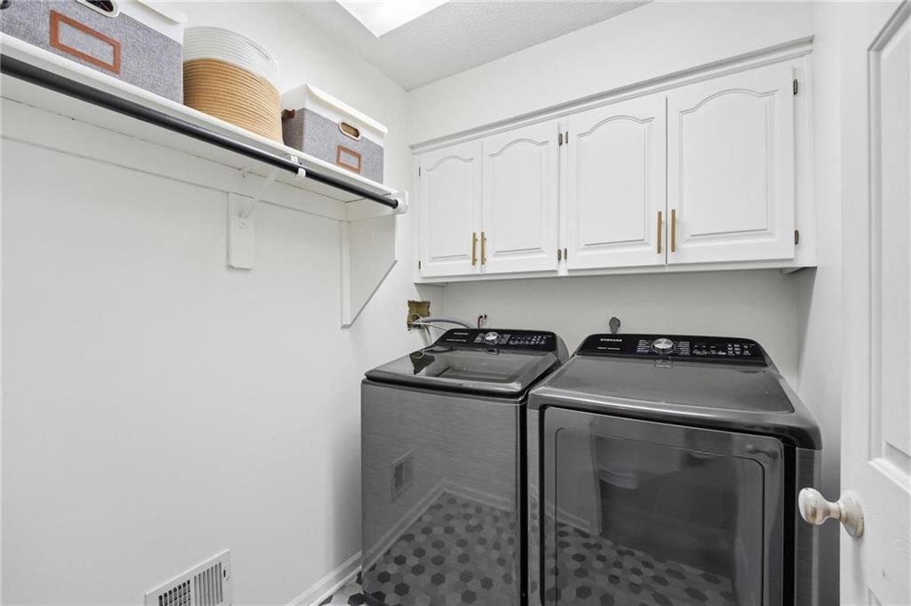 8126 NW Tipton Avenue — photo 15