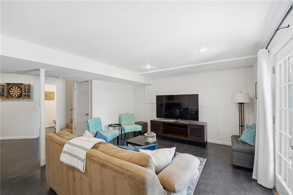 8126 NW Tipton Avenue — photo 31