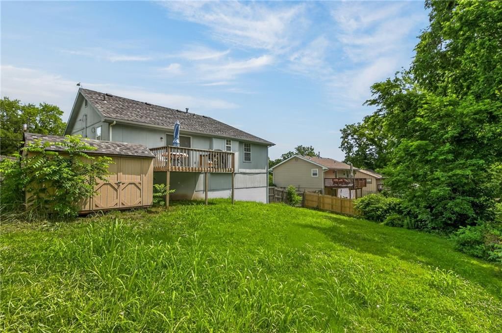 5113 NE 48th Street — photo 23