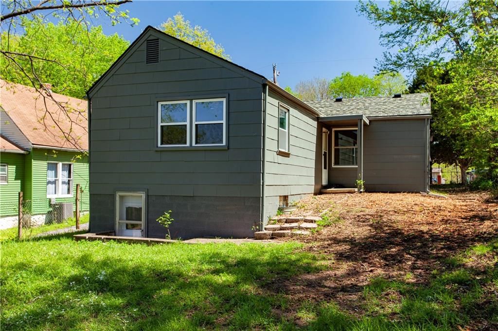 536 S Evanston Avenue — photo 5