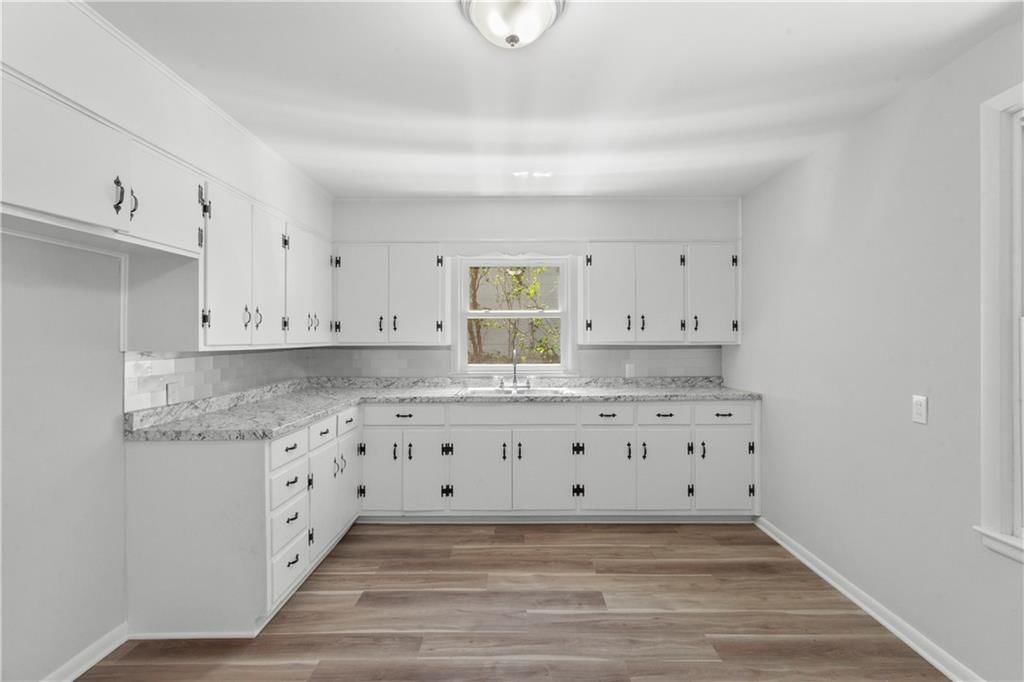 536 S Evanston Avenue — photo 11