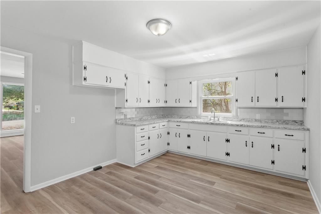 536 S Evanston Avenue — photo 12