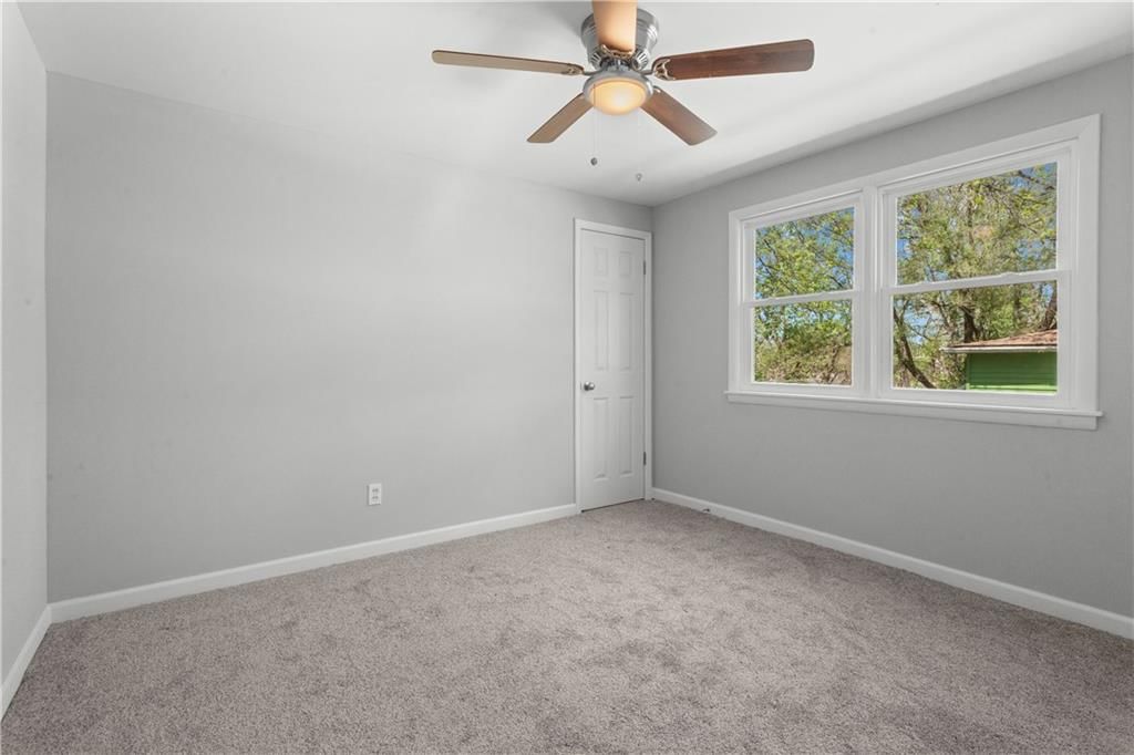 536 S Evanston Avenue — photo 17