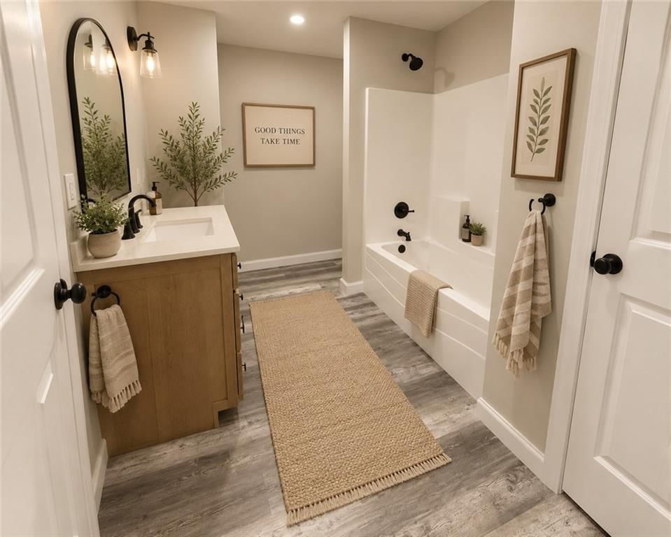 504 E Dakota Street — photo 10