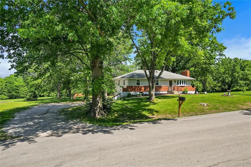 17306 Heidi Avenue — photo 4
