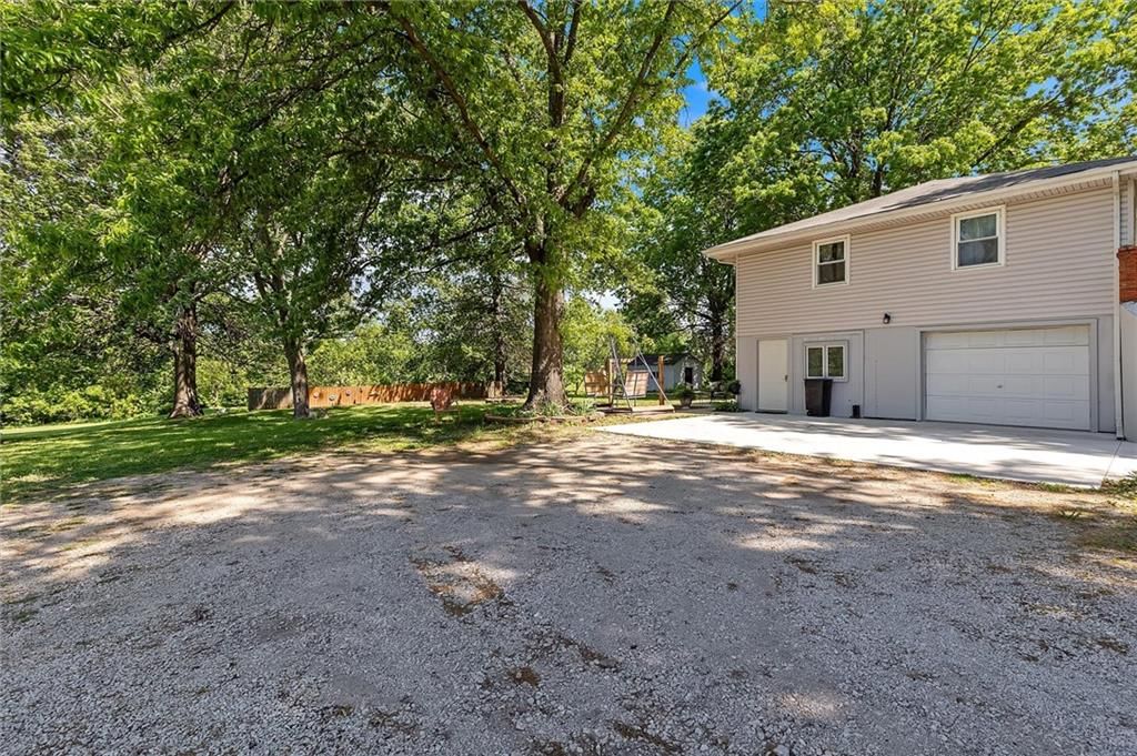 17306 Heidi Avenue — photo 36