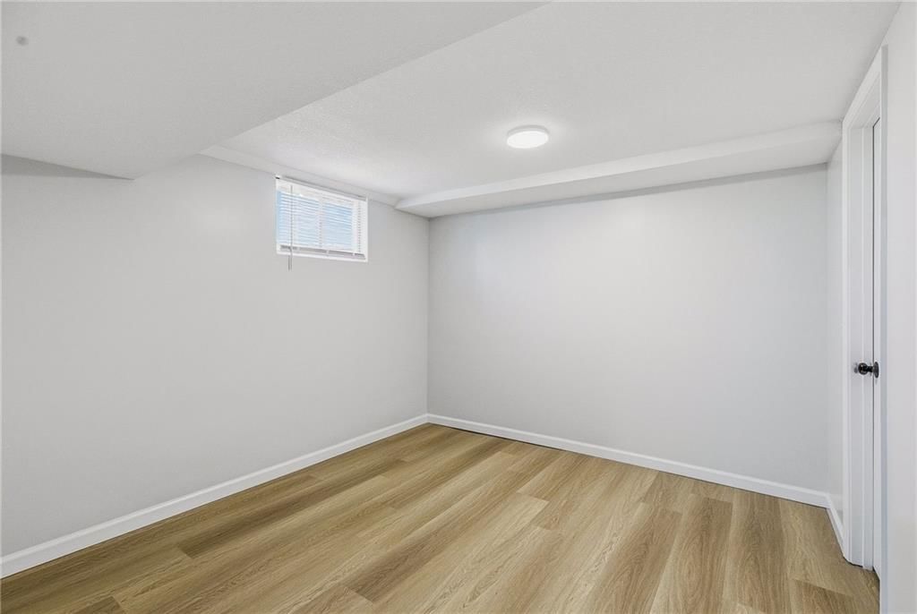 5220 Lakewood Street — photo 35