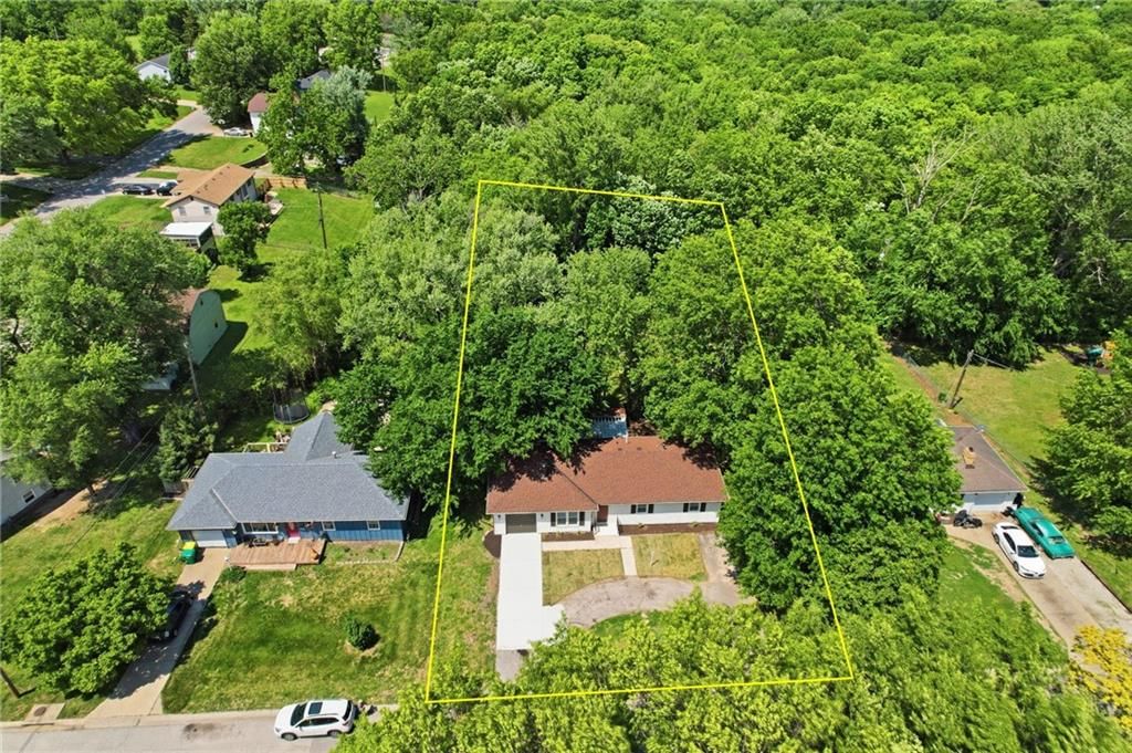 5220 Lakewood Street — photo 44