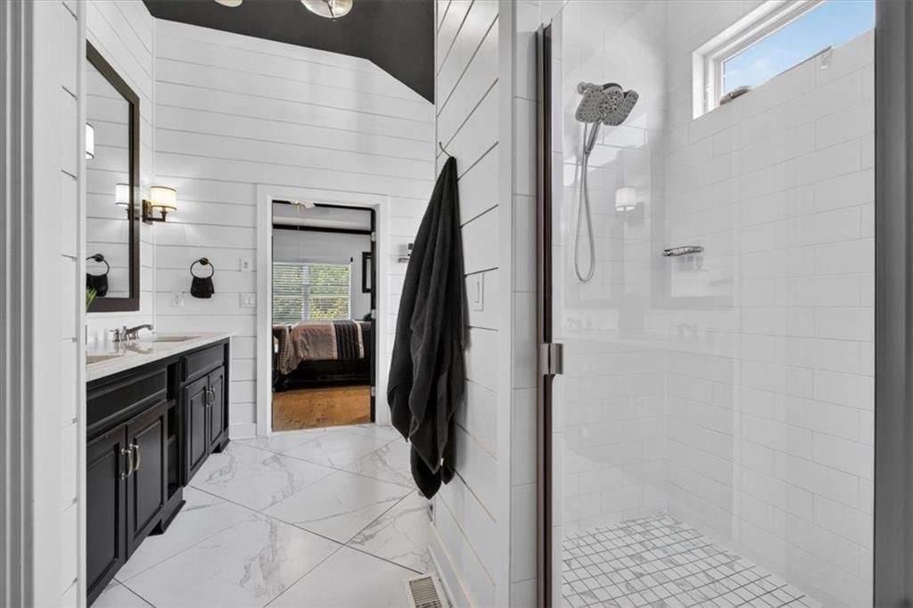 1016 Bridgeshire Drive — photo 26