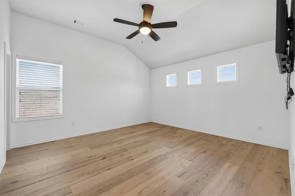 1016 Bridgeshire Drive — photo 35