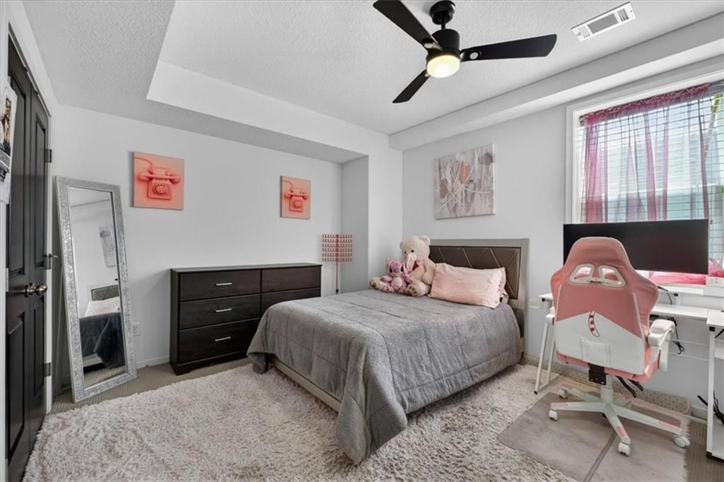 1016 Bridgeshire Drive — photo 53