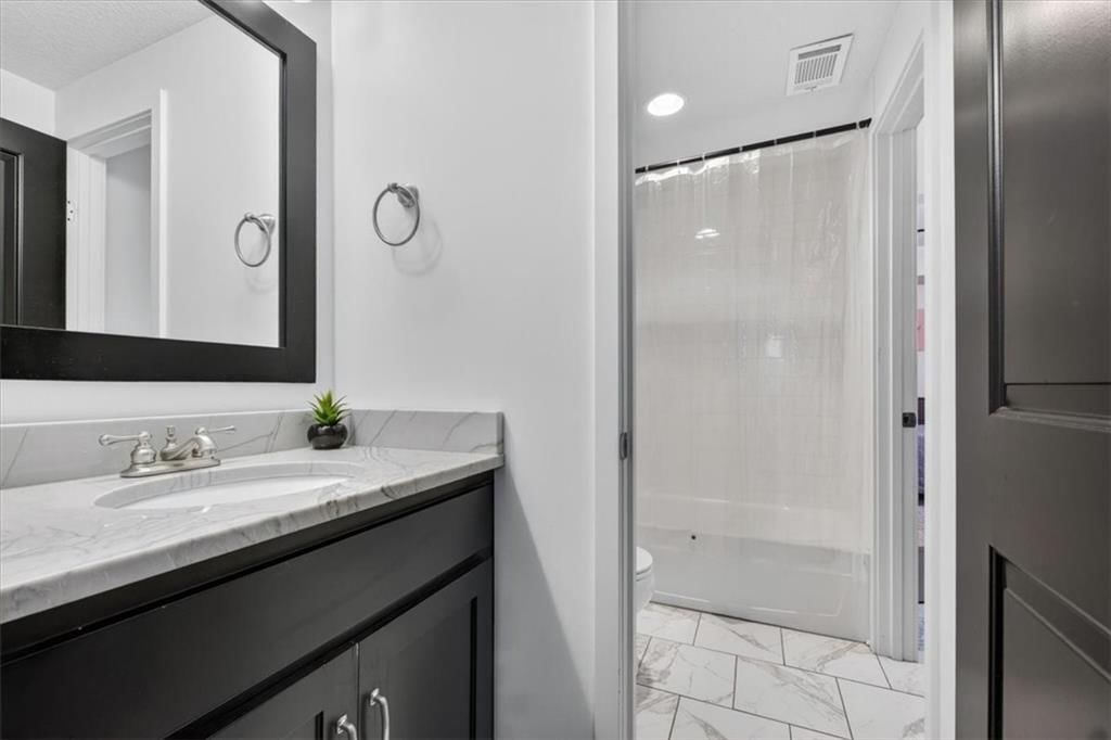 1016 Bridgeshire Drive — photo 56