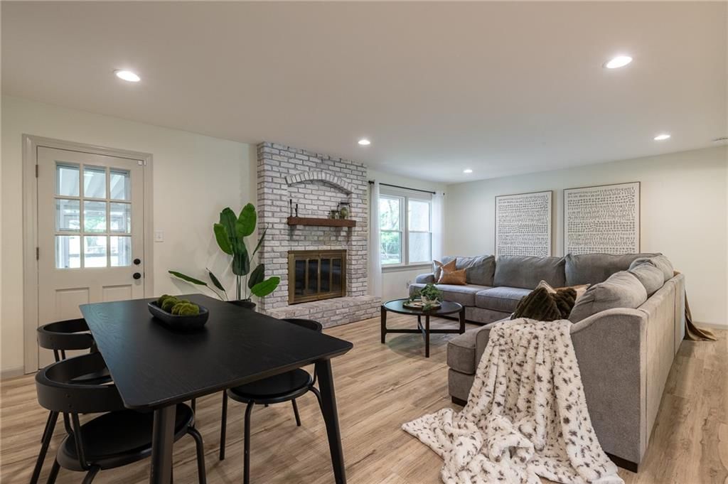 8309 Winchester Avenue — photo 19