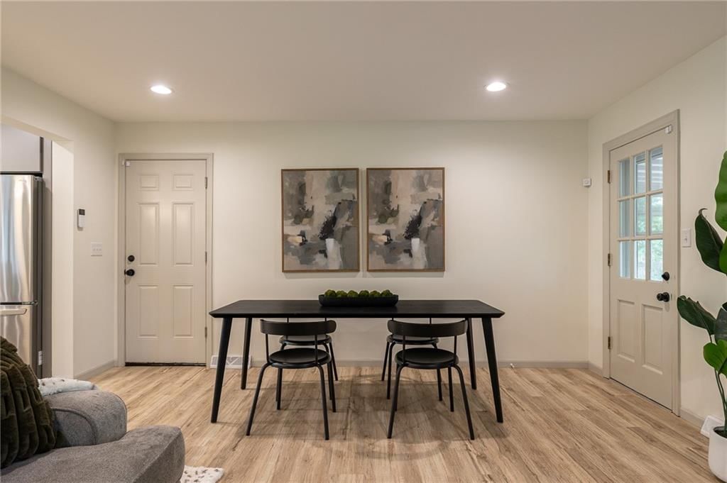 8309 Winchester Avenue — photo 22