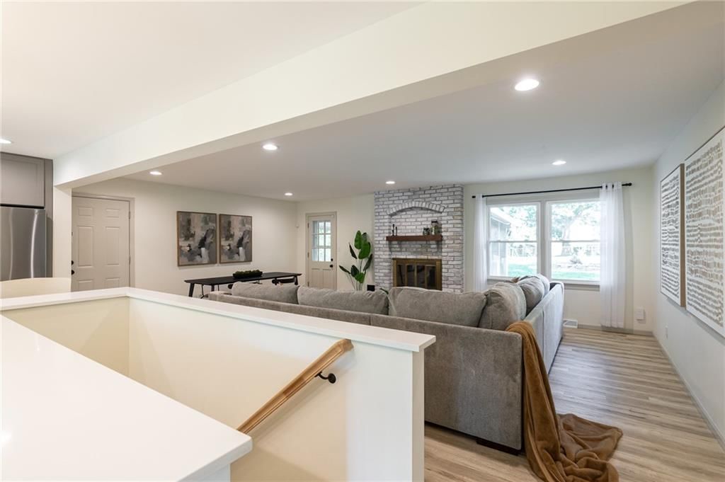 8309 Winchester Avenue — photo 33