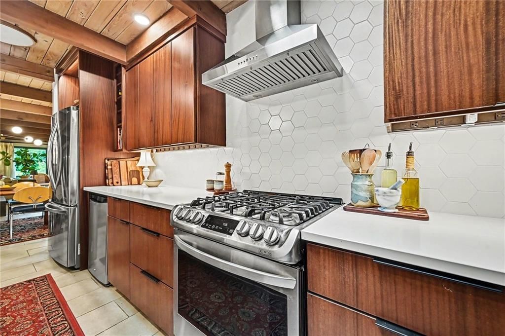 5340 Strang Drive — photo 11