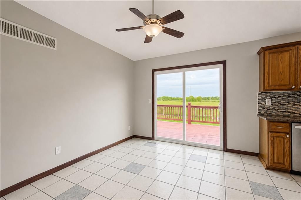 230 W Skylark Street — photo 12