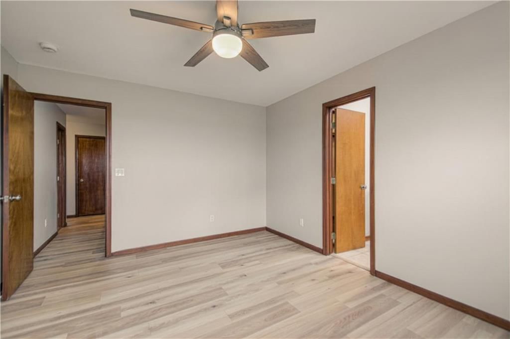 230 W Skylark Street — photo 16