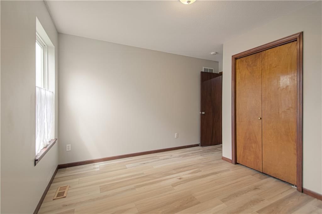 230 W Skylark Street — photo 23
