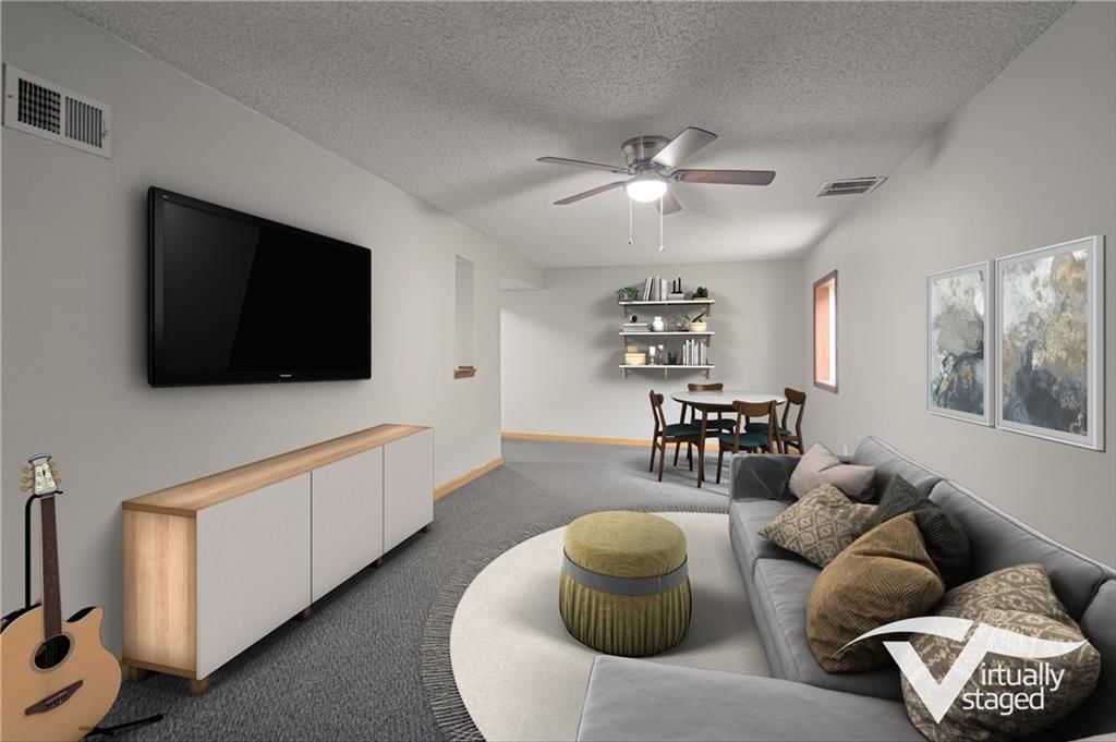 230 W Skylark Street — photo 27