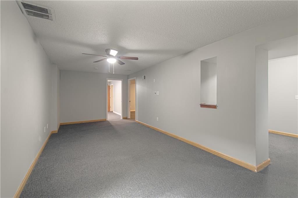 230 W Skylark Street — photo 29