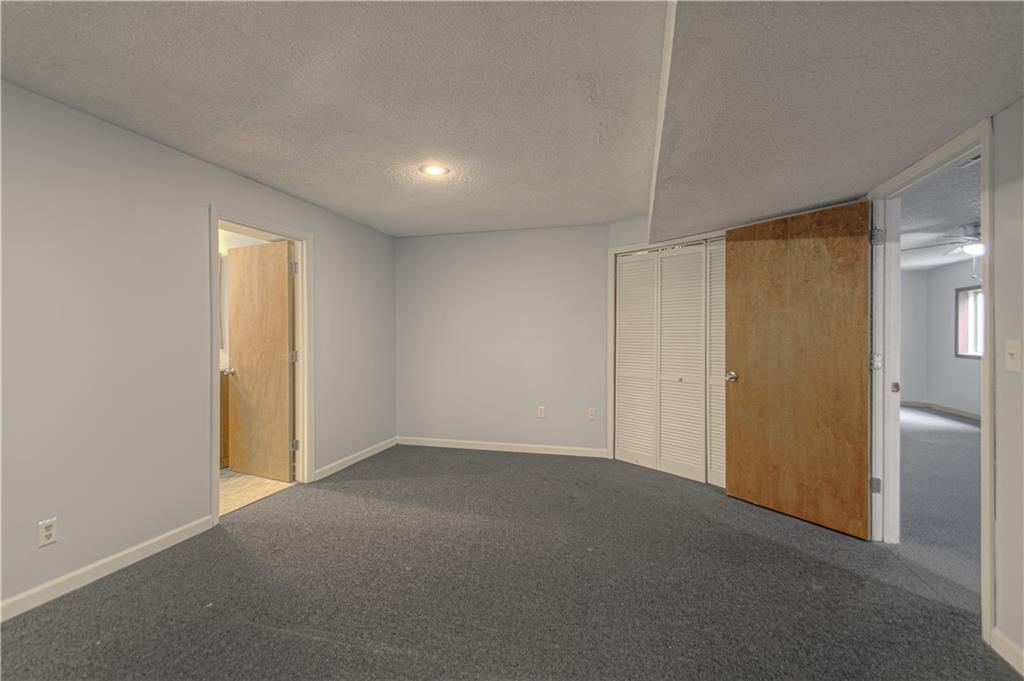 230 W Skylark Street — photo 33
