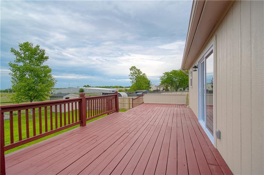 230 W Skylark Street — photo 41