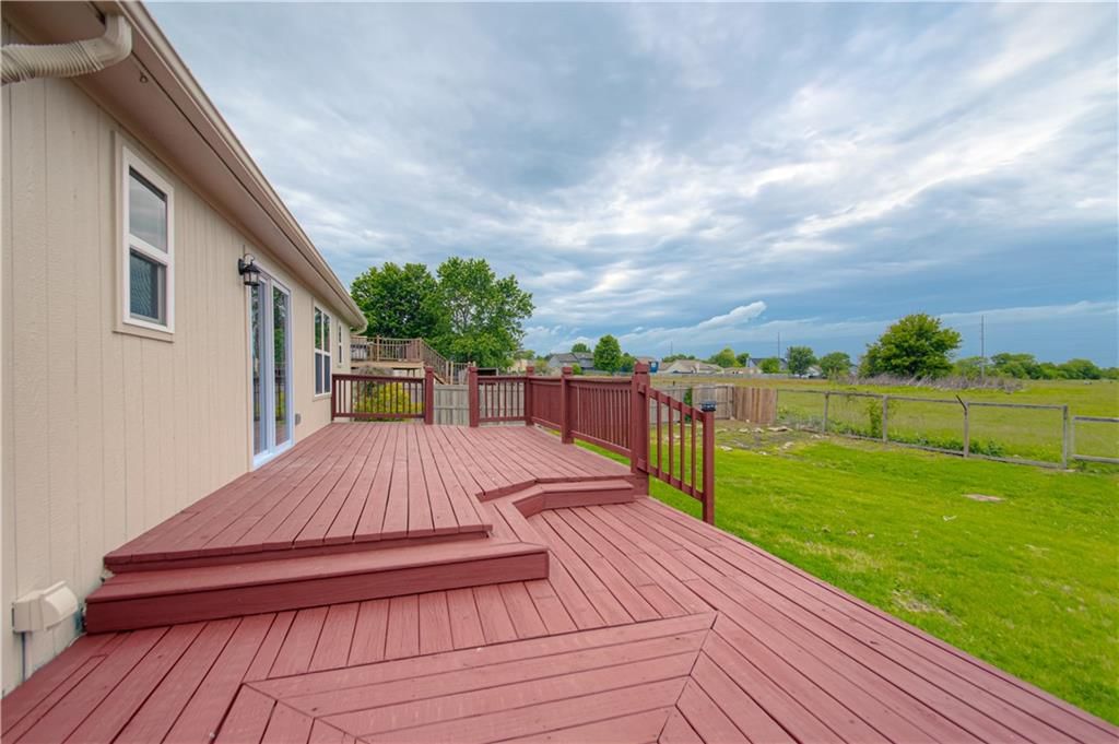 230 W Skylark Street — photo 42