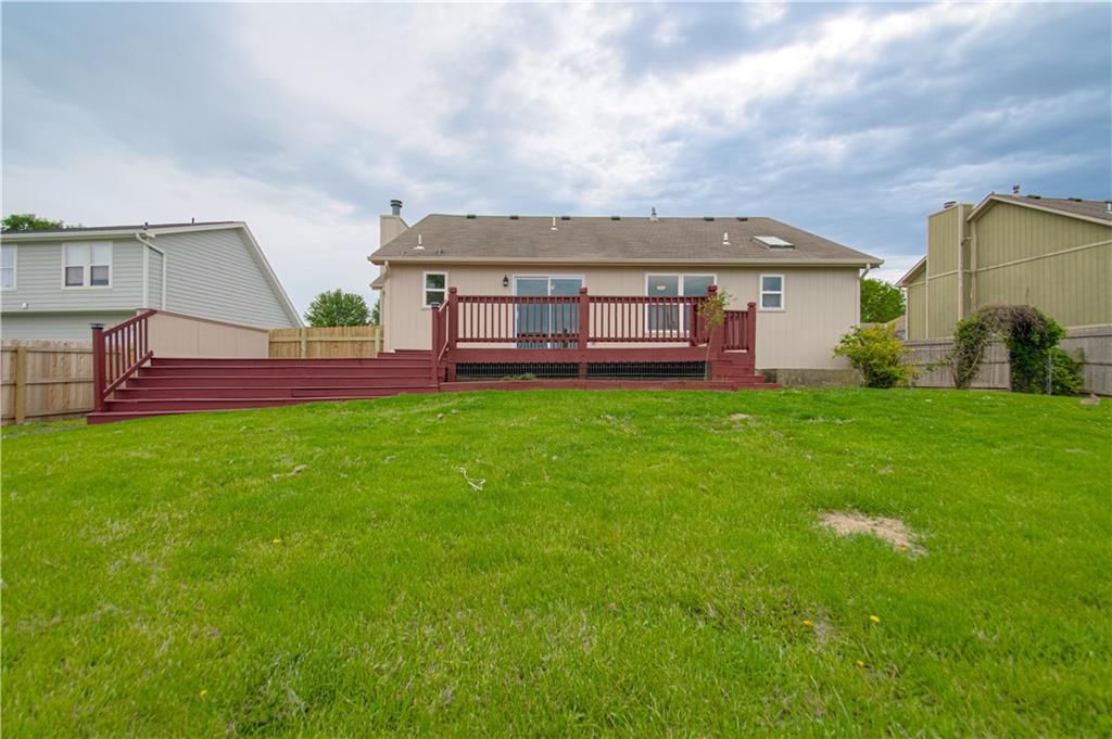 230 W Skylark Street — photo 44