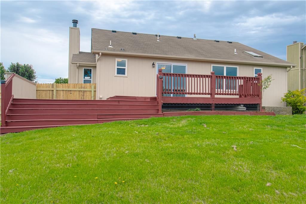 230 W Skylark Street — photo 45