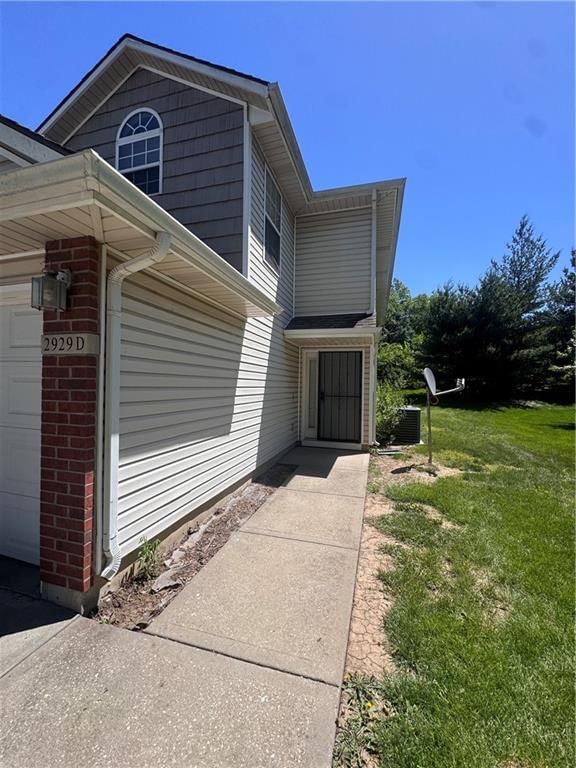 2929 S Harvard Avenue — photo 4