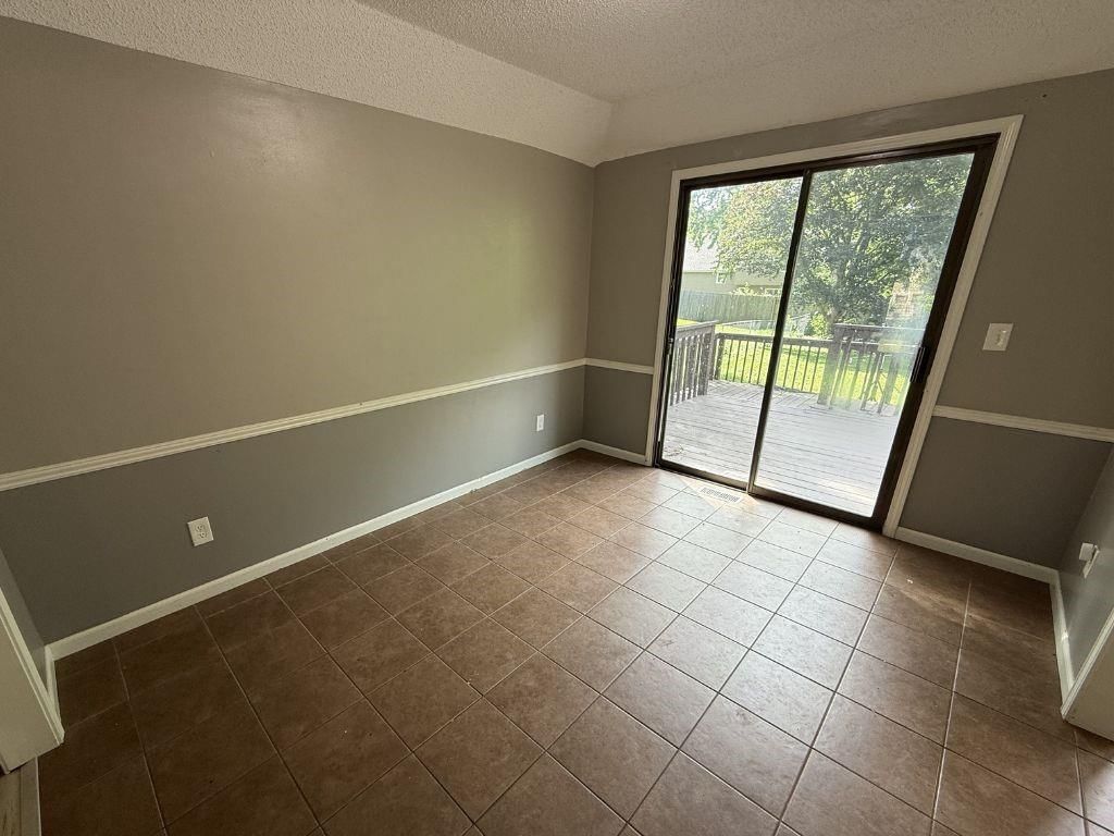 1716 E Sheridan Bridge Lane — photo 6