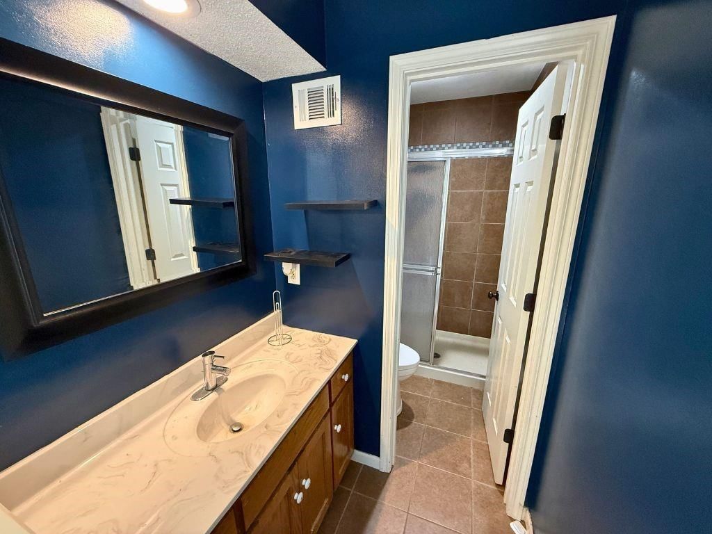 1716 E Sheridan Bridge Lane — photo 8