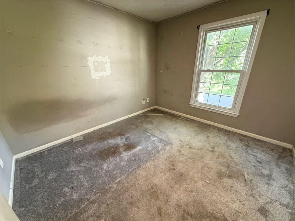 1716 E Sheridan Bridge Lane — photo 11