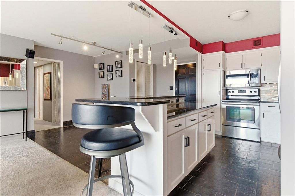 4545 Wornall Road Unit #1104 N/A — photo 8